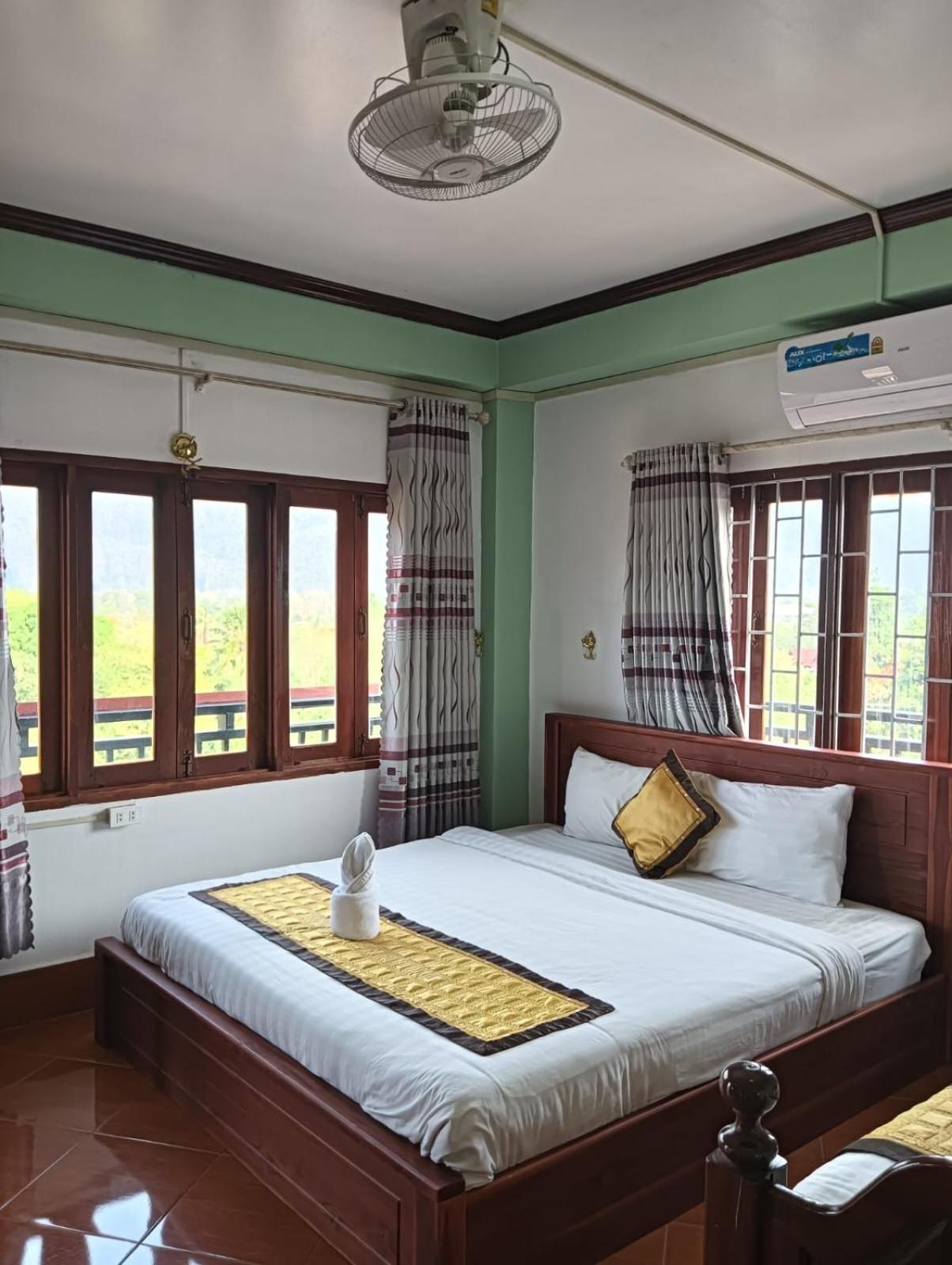 Bountang Riverside Hotel Vangviang Kültér fotó